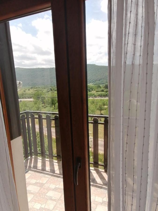 Farma & Apartmani Opg Sasa Delic Korenica Exterior foto